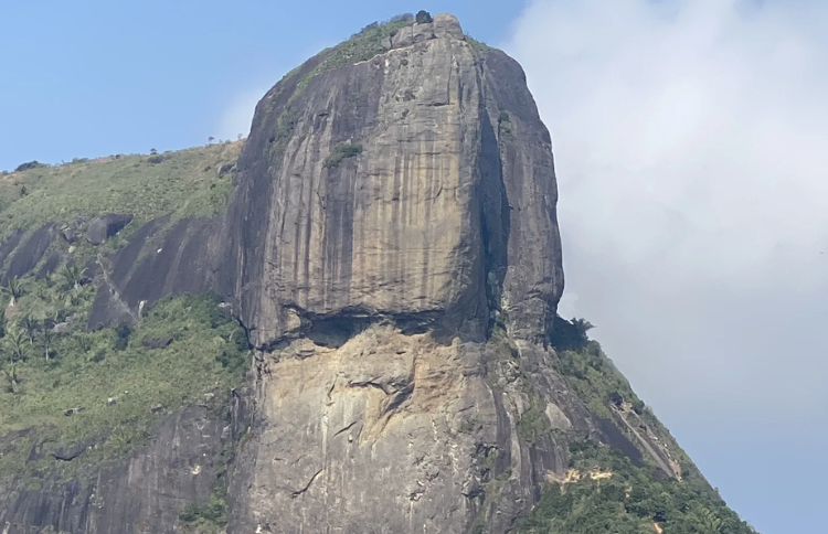 Pedra Bonita via Trilha do Grotão